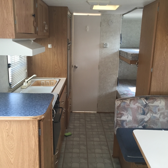 Camper - Picture 6 of 10